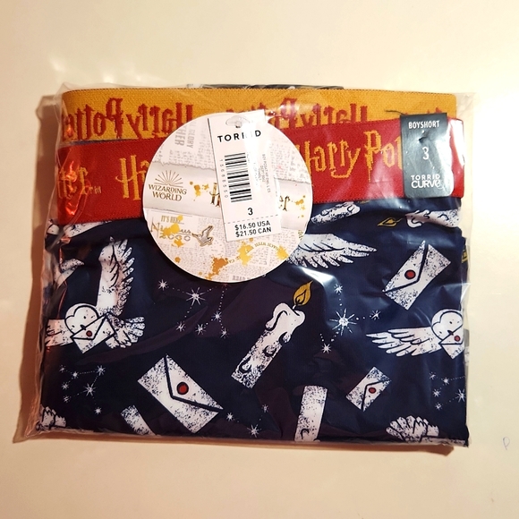 ♥️NWT VINTAGE TORRID PANTY - HARRY POTTER HOGWARTS HEDWIG BOYSHORT - PLUS SIZE - Picture 4 of 8